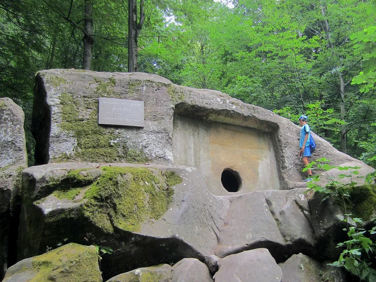 dolmen_volkonsky3